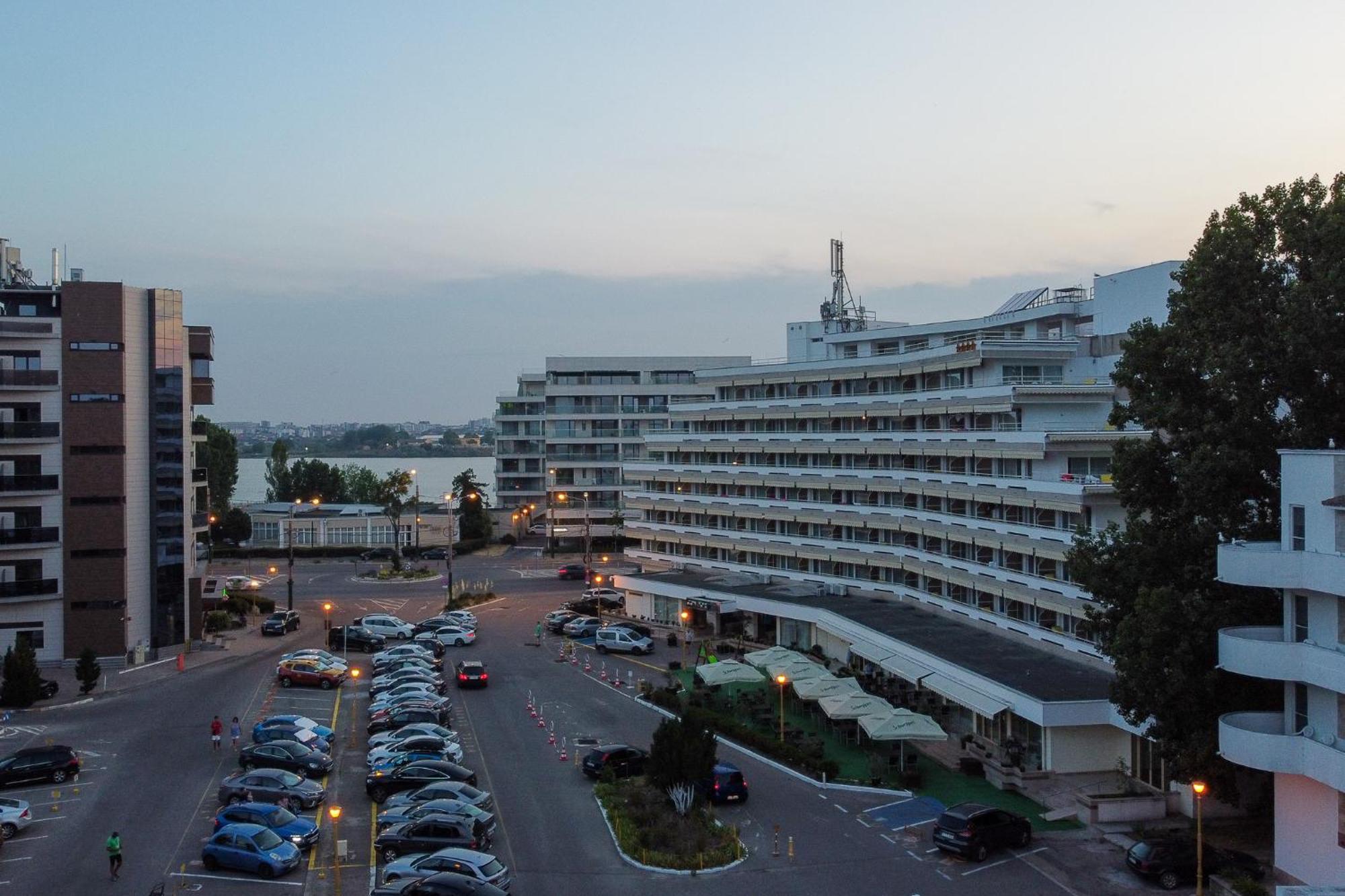 Hotel Condor Mamaia Exterior photo
