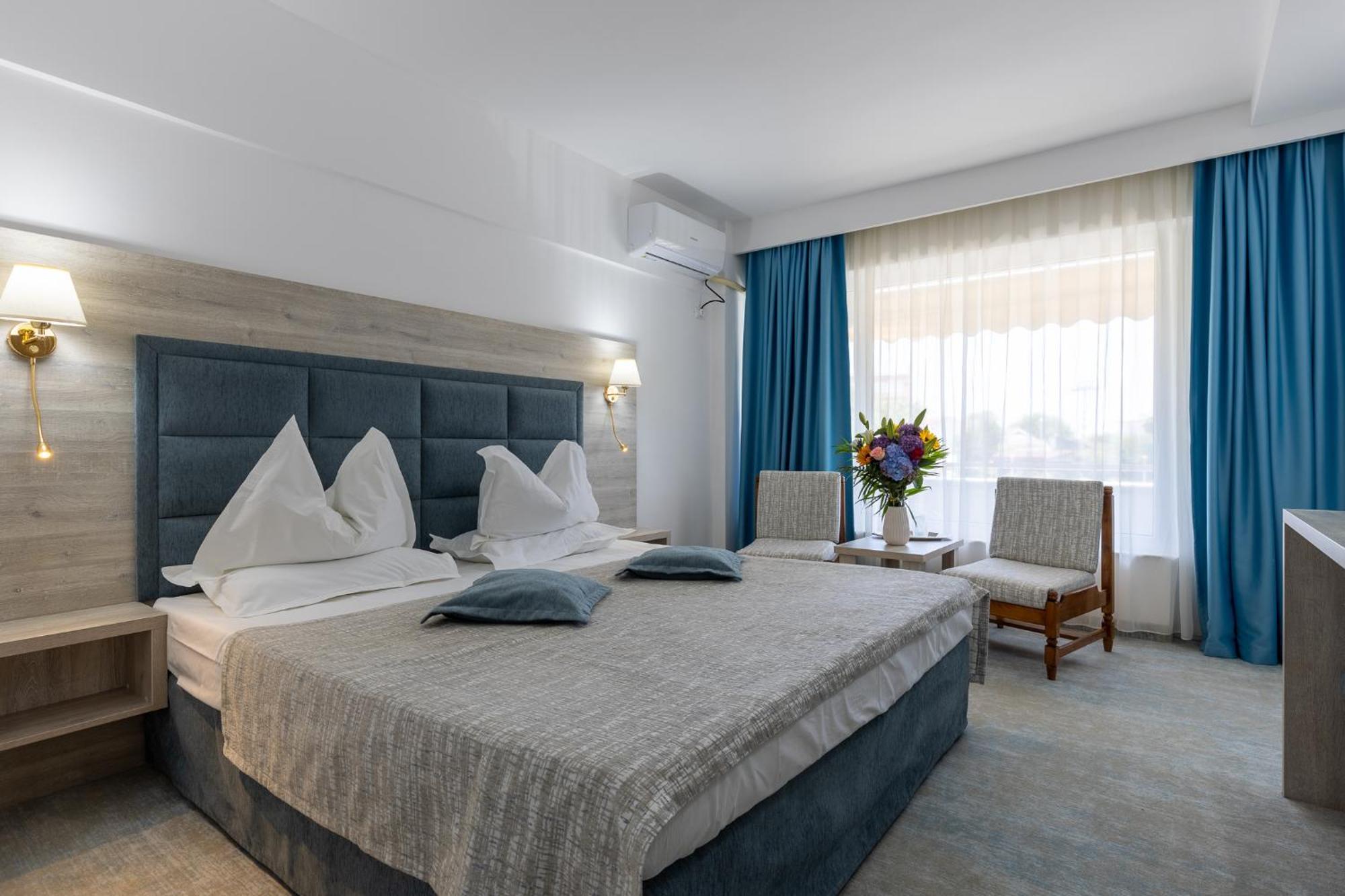 Hotel Condor Mamaia Exterior photo