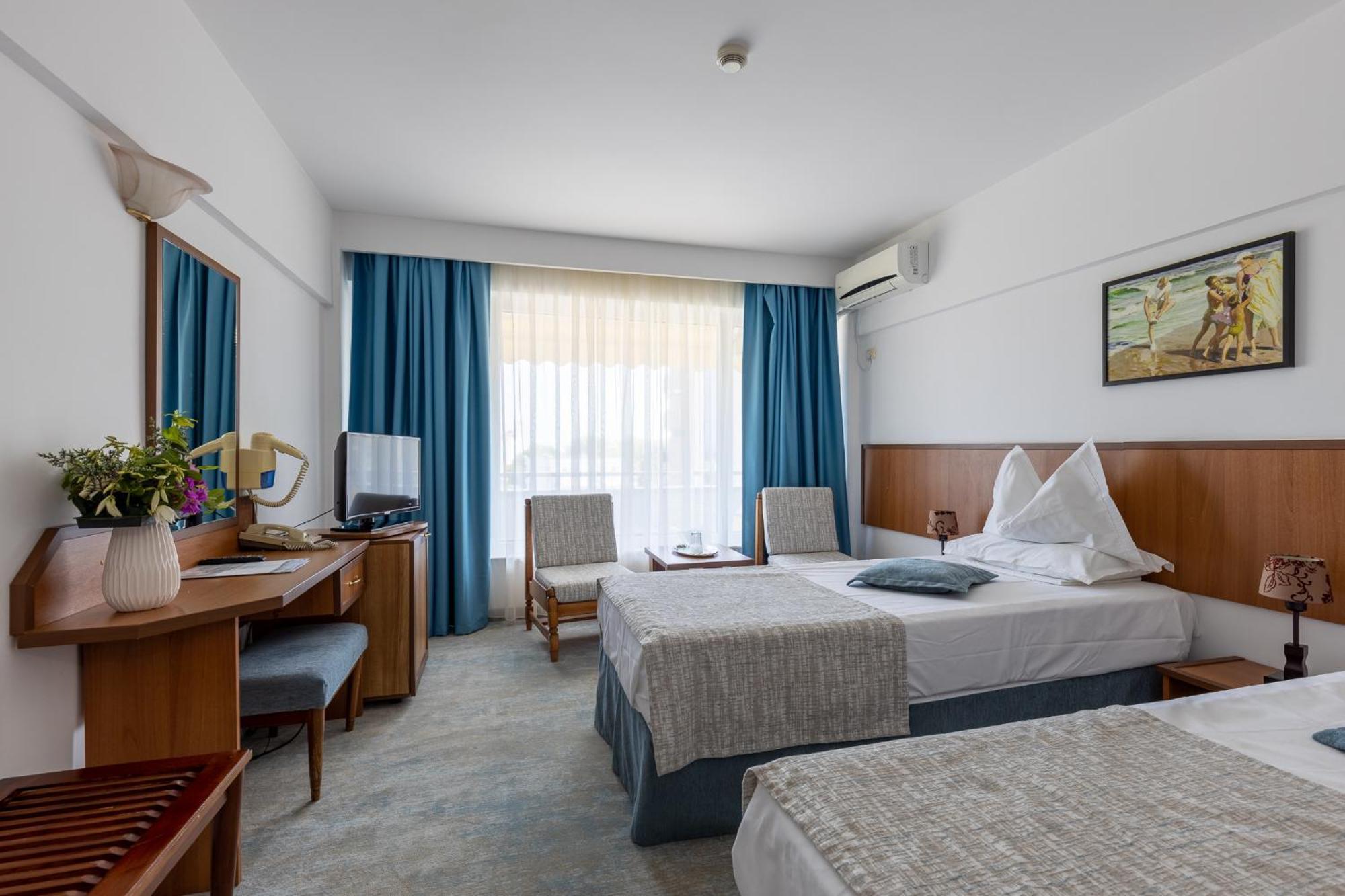 Hotel Condor Mamaia Exterior photo